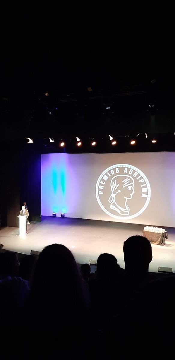 beasanchezm22's tweet photo. ¡Qué alegría poder presenciar esta nueva edición de los @premiosagripina! 🤩 https://t.co/EvO8tsmXNP