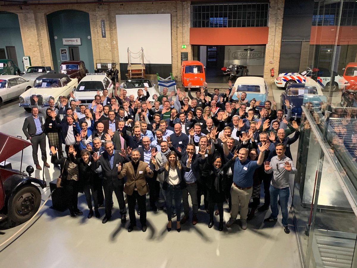 Die Entscheidung ist gefallen – von KI über Augmented Reality bis hin zu intelligenter Netzsteuerung liefern unsere Gewinner spannende Lösungen für die Zukunft der Energie. Herzlichen Glückwunsch – wir freuen uns auf innovative Pilotprojekte! 

#zukunftbeginntzusammen