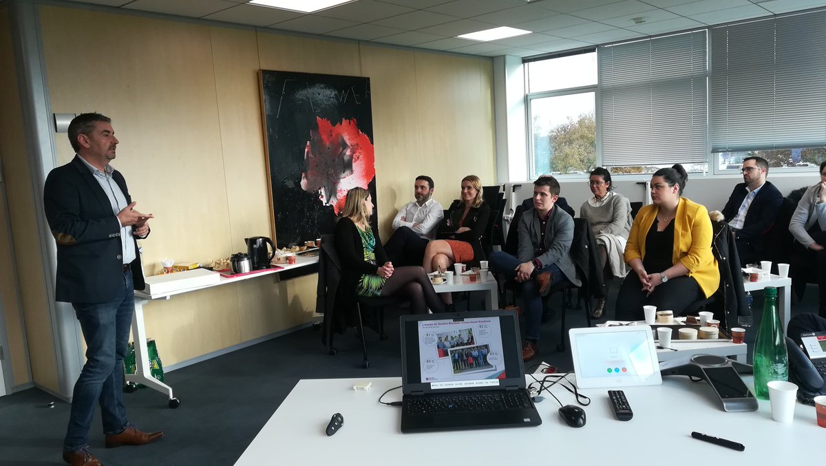 CCM GUIP COAT tweet media