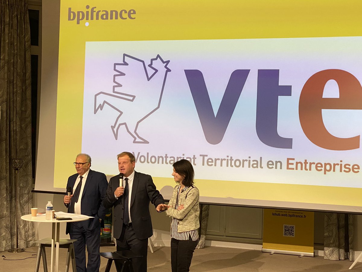 C est parti 3e #TrophéesMEDIARH, full HR innovation #utile. Bravo <a href="/MediaRH/">MediaRH Consultoria</a> <a href="/Bpifrance/">Bpifrance</a> <a href="/patricebegay/">Patrice Bégay</a> 🎉