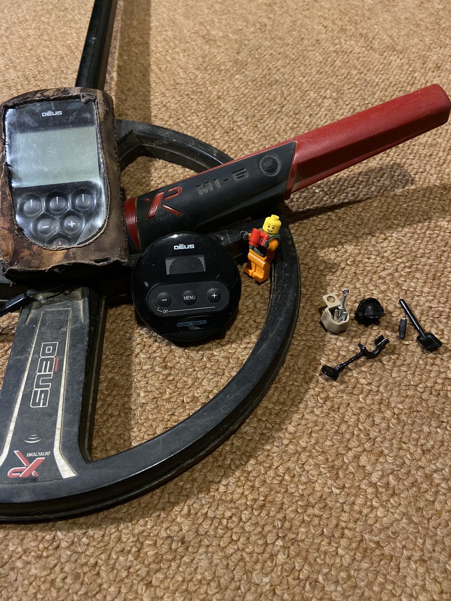 LittleJohn_RC's tweet photo. Me and Emmet sorting out our Metal Detecting gear ready for a day in the woods tomorrow hopefully 🤞 Getting the XP Deus &amp; Mini XP Deus charged up 👍 #MetalDetectingUK #XPDeus #XPDeusMini #EmmetTheLegoMan #Lego #MI6 #MustGetMyPuckFixed @xpdetectors @RegtonDetectors https://t.co/0LnC4yLT8G