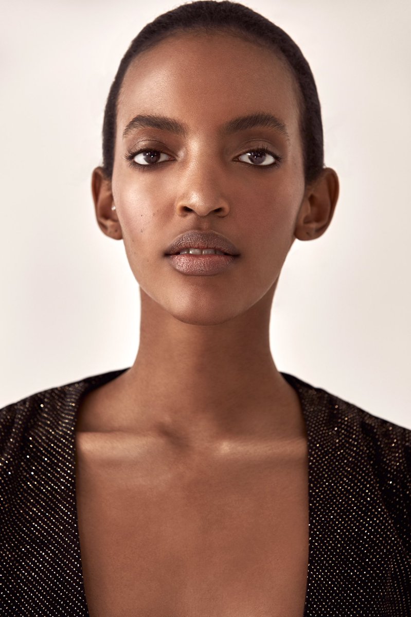 JadoreModelsUK's tweet photo. Now representing @chelsyxc on IMAGE BOARD shot by @nicjopek MUA @yasmin_makeup_ 🌙✨ #jadoreimage #imageboard https://t.co/ewX0vzXWnv