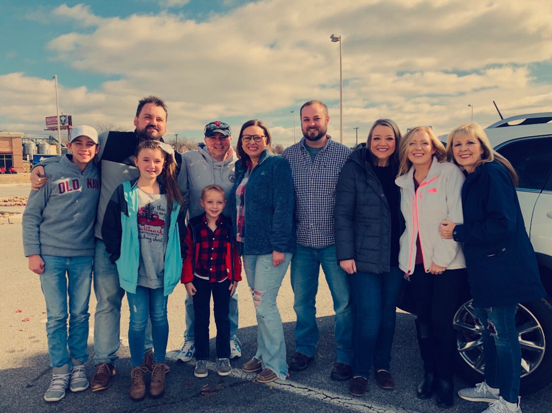 Bridgett (@bridgett0236) on Twitter photo So blessed to have my work family help out at the Salvation Army today! #tugglenation #believelebanon <a href="/BartonTonyLeb/">Tony Barton</a> <a href="/anthonyetuggle/">Anthony E. Tuggle</a> <a href="/carawfields/">Cara Fields</a> <a href="/ASPENCER84/">Anthony Spencer</a> <a href="/KaylaKReynolds/">Kayla Reynolds</a> <a href="/jules_131313/">Julia Meadows</a> <a href="/JamesBosoxfan1/">james stork</a> So blessed to have my work family help out at the Salvation Army today! #tugglenation #believelebanon <a href="/BartonTonyLeb/">Tony Barton</a> <a href="/anthonyetuggle/">Anthony E. Tuggle</a> <a href="/carawfields/">Cara Fields</a> <a href="/ASPENCER84/">Anthony Spencer</a> <a href="/KaylaKReynolds/">Kayla Reynolds</a> <a href="/jules_131313/">Julia Meadows</a> <a href="/JamesBosoxfan1/">james stork</a>