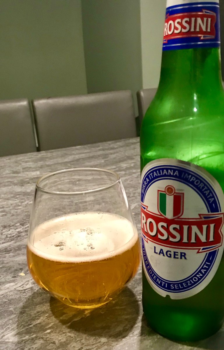 BeerBruvs's tweet photo. First review. #RossiniLager £1.29 from #Aldi Everything about this is premium but the price. It’s clean, crisp, light and 5.1%. This larger is bloody lovely. I’m going to give it a 4.3/ 5.0. Enjoy!
#AmberNectar #AldiBeers #TreatForTheTastebuds #DrinkResponsibly https://t.co/9YUaKJuNXq