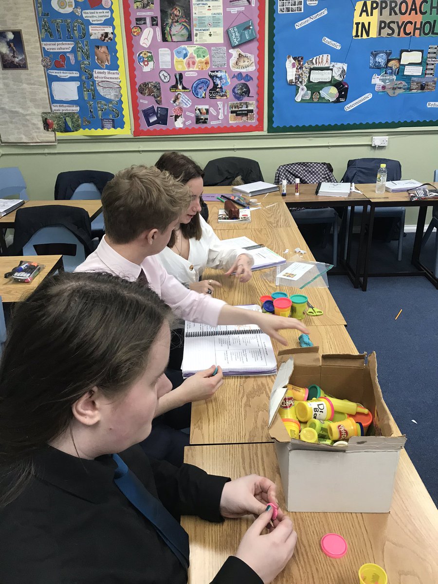 RGS_Psychology's tweet photo. MSM stations #playdoh #jumble #discussioncards #cardsort https://t.co/86wpVayIFh