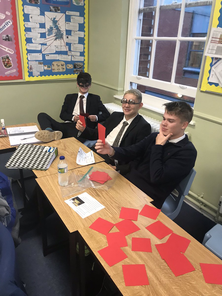 RGS_Psychology's tweet photo. MSM stations #playdoh #jumble #discussioncards #cardsort https://t.co/86wpVayIFh