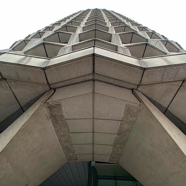 spaceplaystudio's tweet photo. Always been amazed by this one, but since visiting 😮😮😮 #brutalism #brutalismus #brutalismo #brutalisme #brutalismarchitecture #brutopia #betonbrut #brutal_architecture #brutalistarchitecture #brutalist_architecture #photooftheday #architecturephotography #architecturelovers … https://t.co/IrS4xDCgG8