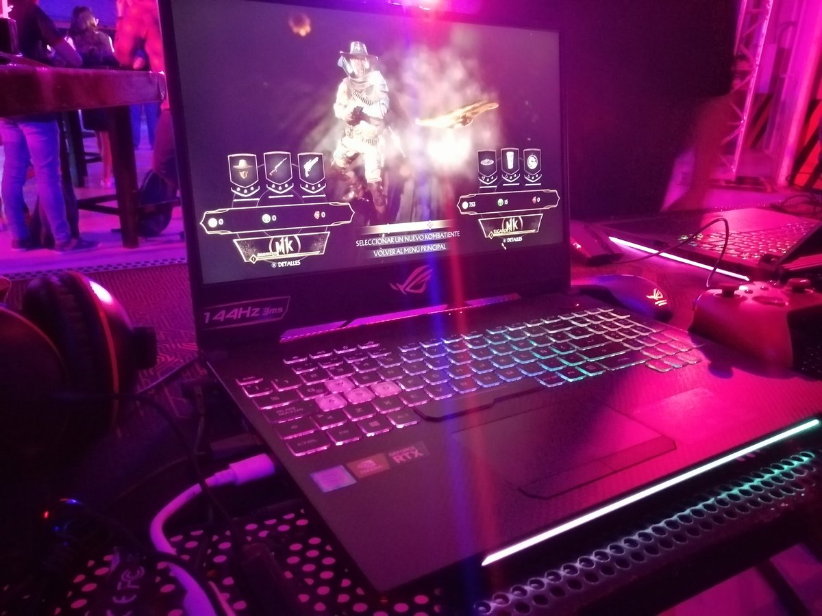 IndiegeekMX's tweet photo. Ayer estuvimos con nuestros amigos de @MXASUS para la presentación del #ROGefest2019 que se llevara a cabo el próximo mes en frontón México https://t.co/URCYxGRJCG