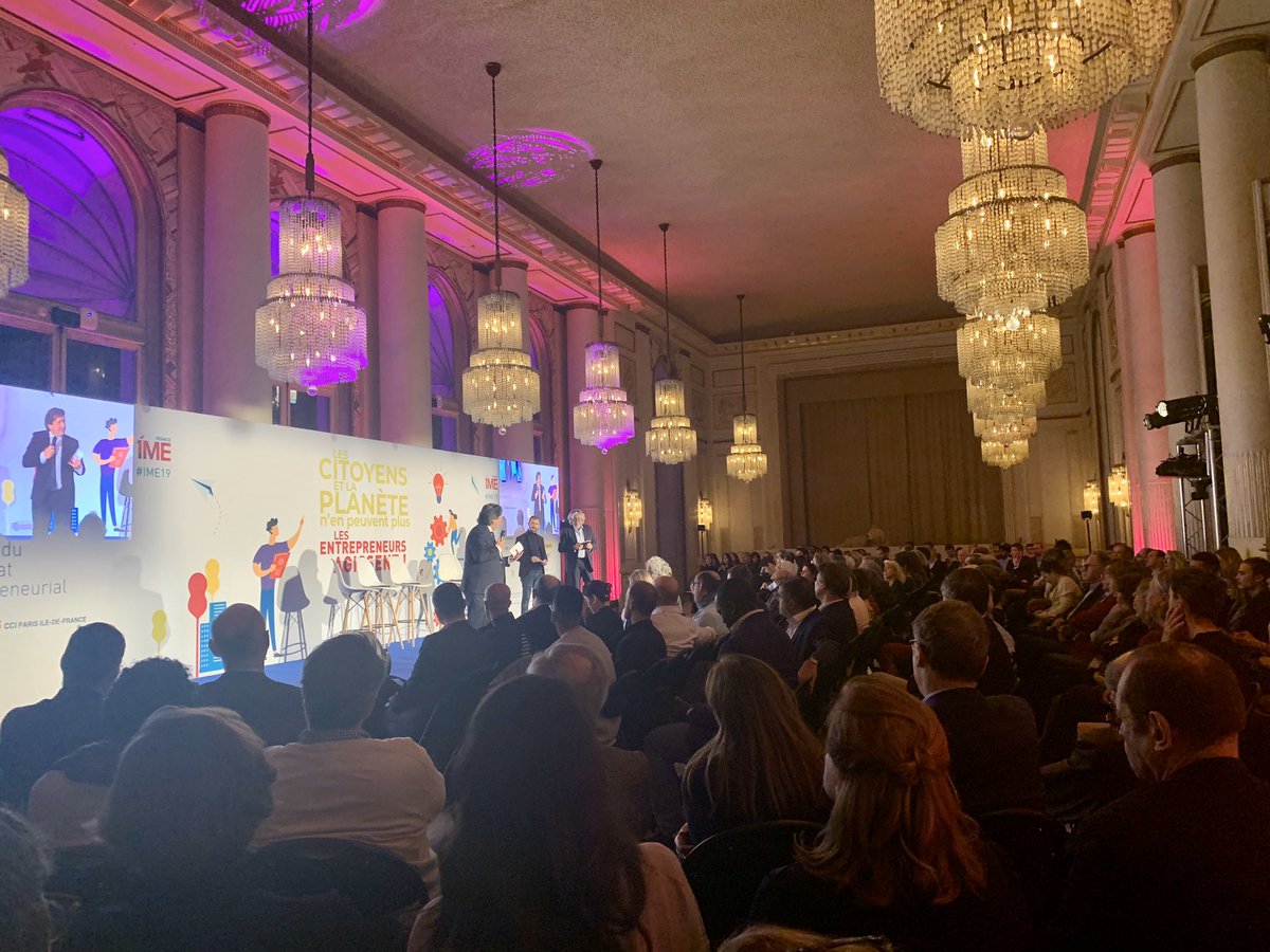 Emm🅰️nuelle bon🅰️l 🚀😃💥 tweet media