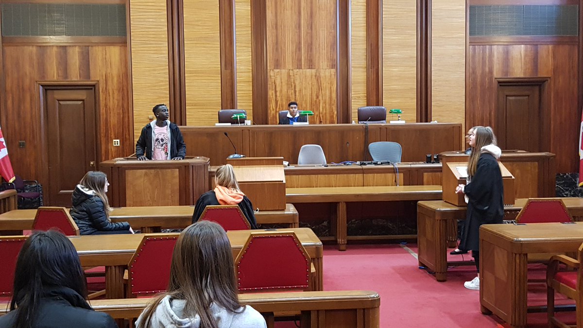 ManthaHistory's tweet photo. Amazing trip down to the Ontario provincial courthouse today, followed by a super exciting visit to the Supreme Court of Canada.... where our Gr 11 Law Ss got to meet one of Canada's 9 SCC judges...the Honourable Suzanne Côté.  @StPaulOCSB
#bestpaul https://t.co/zZRgtaDKh0