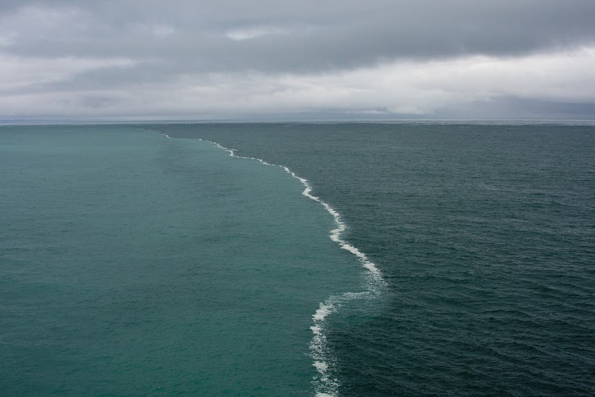 The sea is indeed a strange place from the lights theory to strange phenomenon of two water bodies that meets but didnt mix cuz of difference in water density and temperature in gulf of Alaska.
