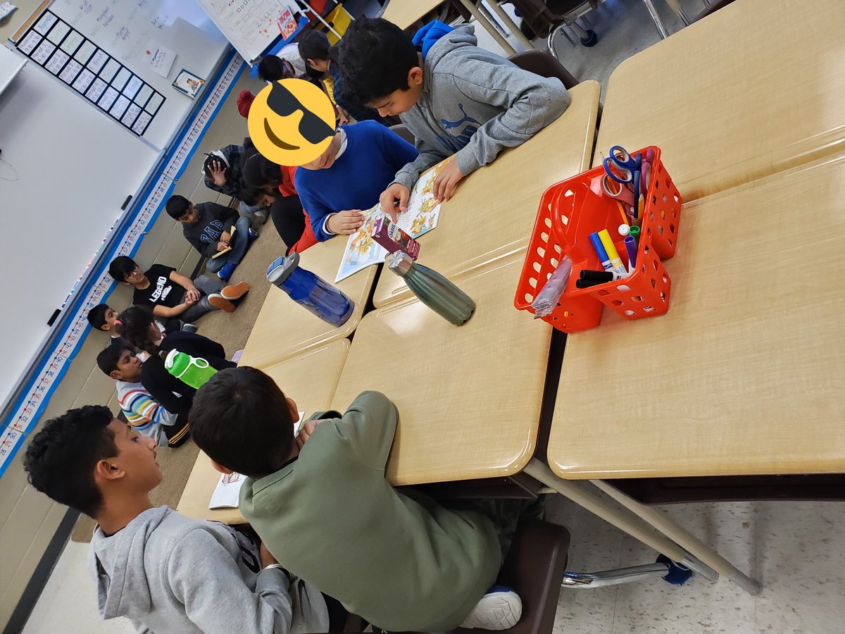 RSodhi15's tweet photo. Today we starting working with our grade 7 mentor buddies. Mentors and our mentees read to each other. #climatepeel @FairlawnPSPDSB https://t.co/Rcl0hFxtgl