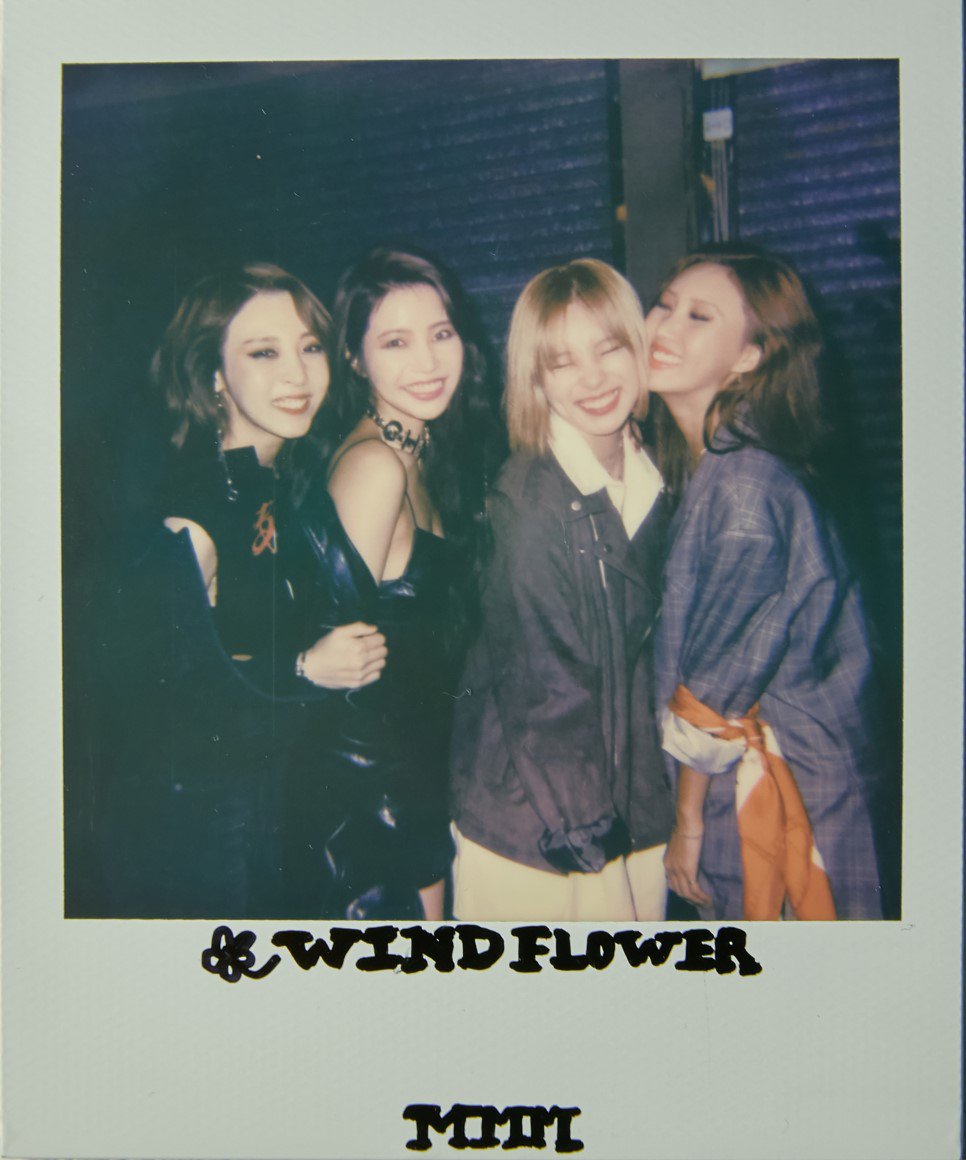 babyniWHEEIN's tweet photo. remember when windflower taught us to:
𝙂𝙚𝙩 𝙗𝙚𝙩𝙩𝙚𝙧 𝙙𝙖𝙮 𝙗𝙮 𝙙𝙖𝙮
#1YearWithWindFlower @RBW_MAMAMOO https://t.co/apnmm3QWdJ