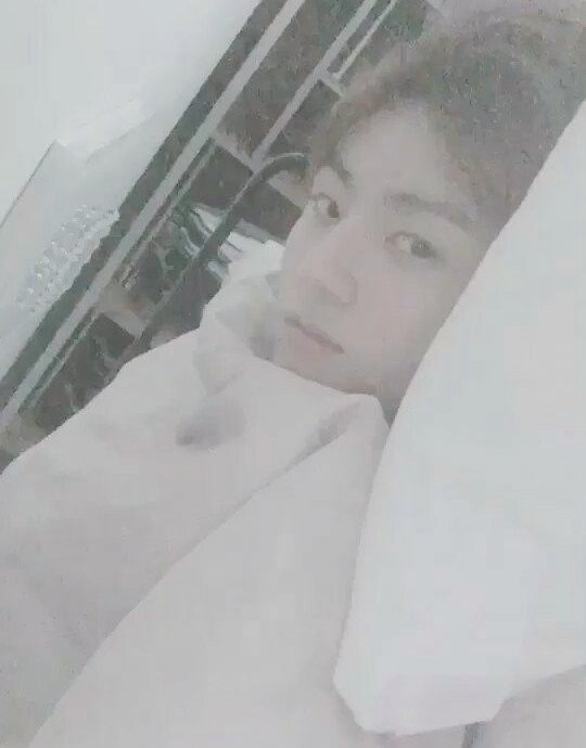 /Se llevó a su gatita a dormir. 

Hasta mañana!