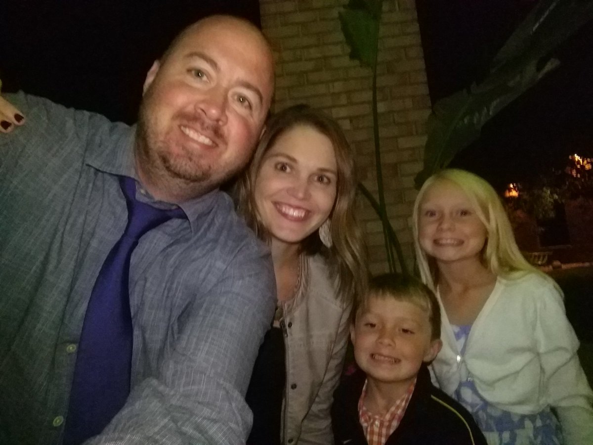 Matt9Stevenson's tweet photo. Thankful for my #1 team!! @sjennie8809 https://t.co/uNmvJLqKez