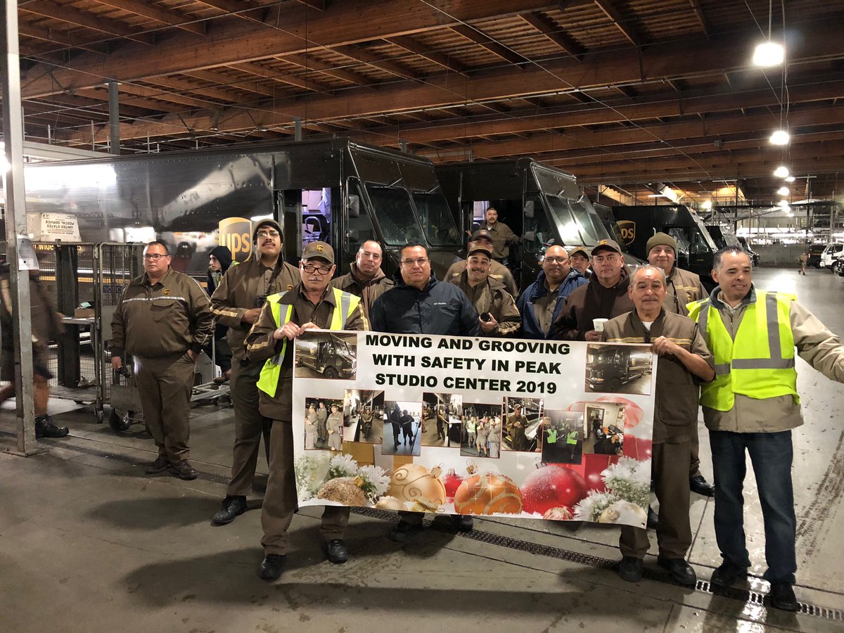 StudioUps's tweet image. Happy Thanksgiving Everyone one. Hope everyone gets some rest and fuels up with some turkey. Tomorrow we get #movingandgroving. @KellyDeblaere @UPS_SF_safety