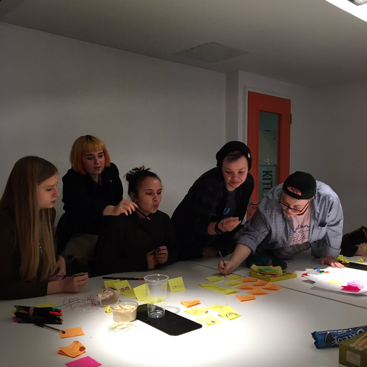 YN_AF's tweet photo. LIVE FROM FALMOUTH. It’s @TJonesDesigner leading our final #YNAC design session. Thanks to @OPENNorwich for being excellent hosts >>> https://t.co/u2GzTZRQCE