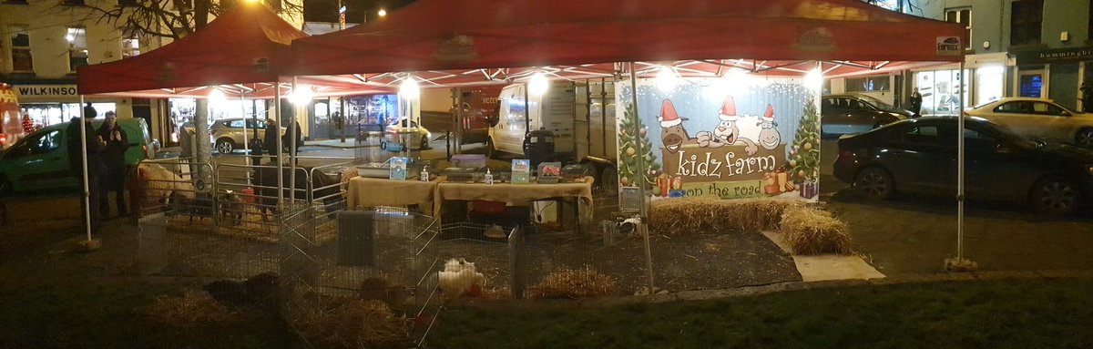 KidzFarm's tweet photo. Castlederg switch on☃️🎄🦎🐌🦔🕷
#castlederg #christmasswitchon https://t.co/dzhihFjhjm