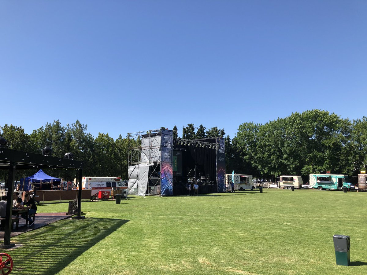 roman_zambrano's tweet photo. Ya empezamos nuestro #IBMFest19 🤟🏻😎

Un día espectacular para compartir con nuestros equipos de @IBMArgentina 

#IBM #IBMCloudAR #quenosecorte https://t.co/KUXj3rIS44