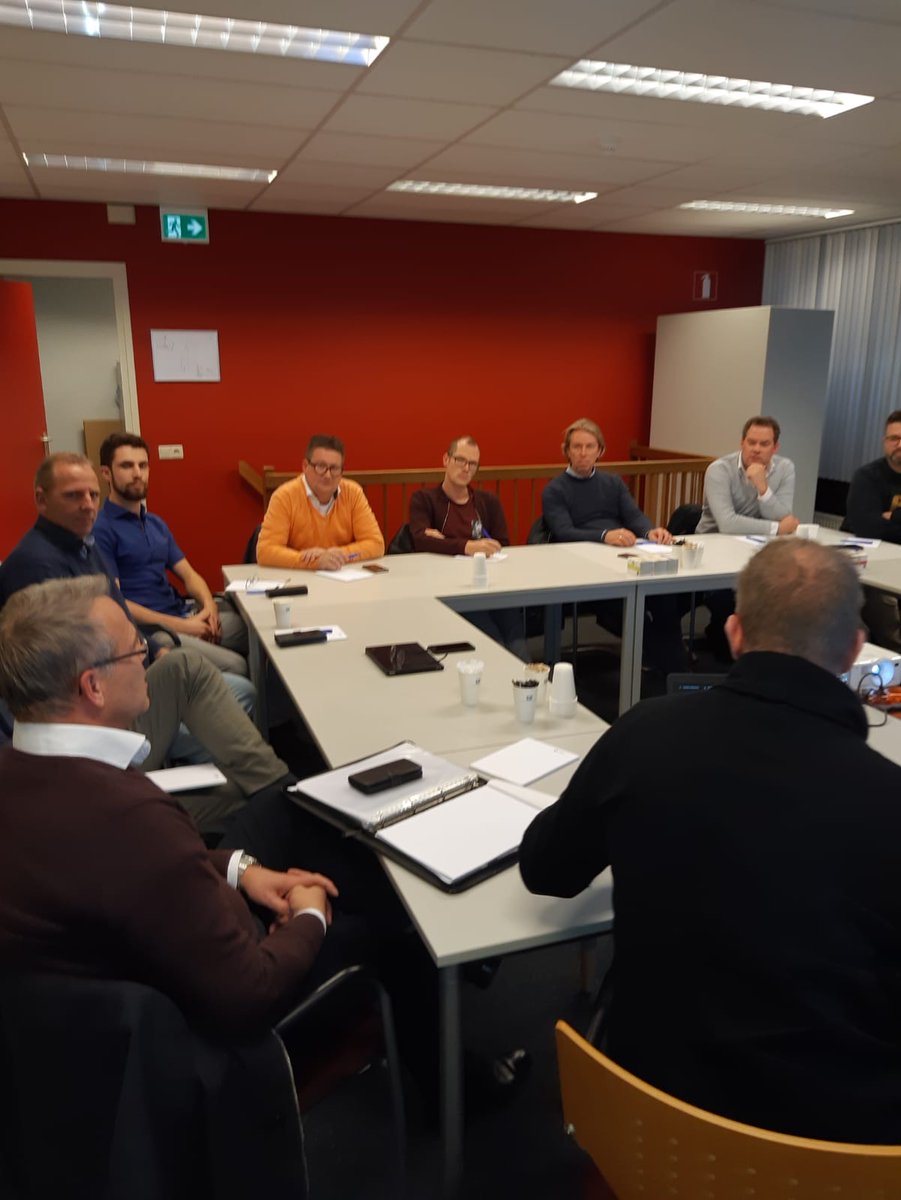 DeVariabele's tweet photo. Techniek instructie Meten=Weten bij @SigmaNL voor team Arnhem-Doetinchem en Utrecht. Dank voor de gastvrijheid en leerzame middag. https://t.co/JDIRWNQC9o