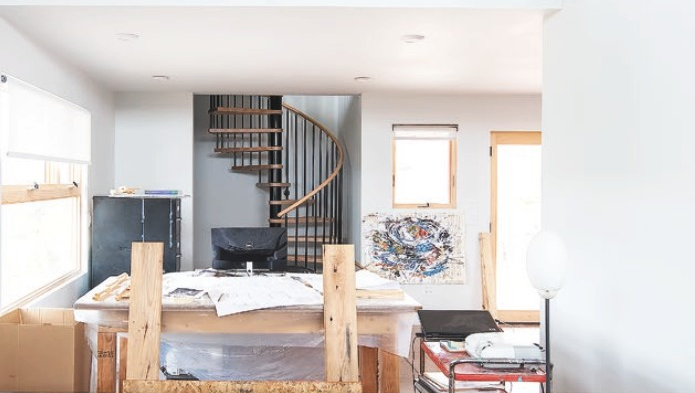 SantaFeTrend's tweet photo. "[Around John Stern and Kate Rivers'] studio are ambulatory spaces, including a printing press and a with a reading room that follows the original elevation of the land."

Story by Christina Procter

Photos: Douglas Merriam

#trendmagazine #santafearts #santafeartists https://t.co/dQQBmMhaO7