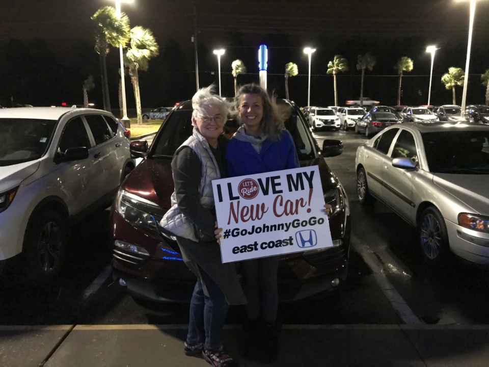 echhonda's tweet image. Shop Now: goo.gl/rOPd5j
The Hannigan Family braved the blistery cold winds🌬️💨 this past weekend to come see Johnny Haddad #GoJohnnyGoGo at East Coast and got a great deal on a Honda Certified Odyssey! With a 7yr/100k mile warranty, they are riding in style!
