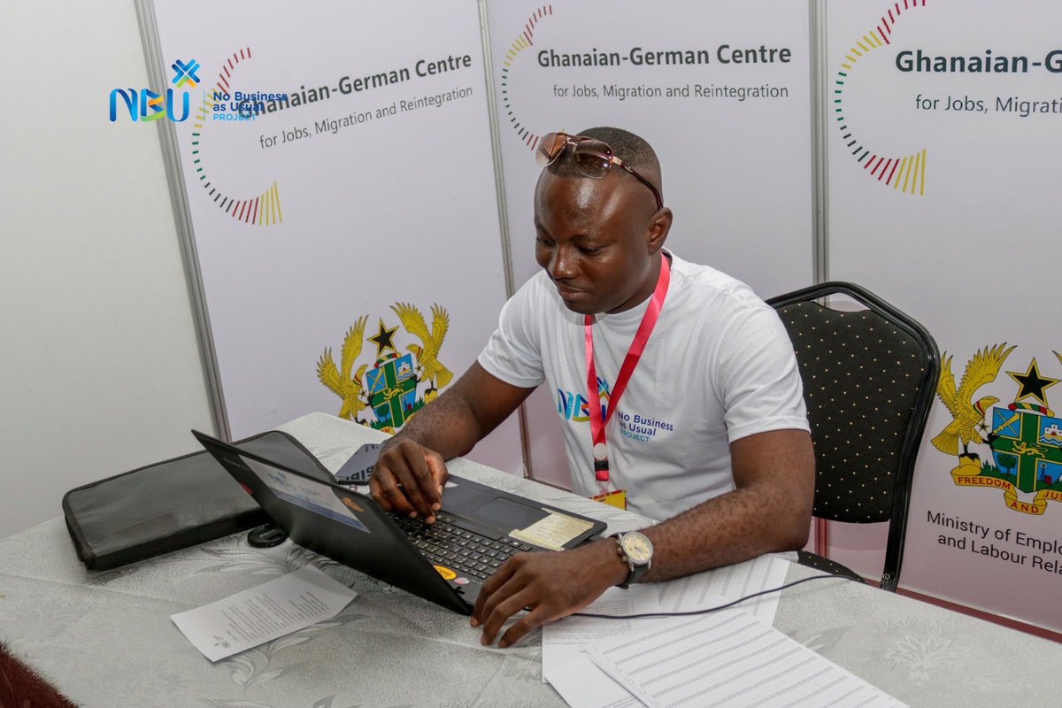 NBU_PROJECT's tweet photo. #NBUProject
#GhanaJobFairKumasi
@giz_ghana 

At the maiden Kumasi Job Fair, NBU Hub was tasked to review CV’s and prepare jobseekers for a mock interview.  Over 200 participants came through the CV clinic and underwent the mock interview preparation. https://t.co/REWmfIQHCI