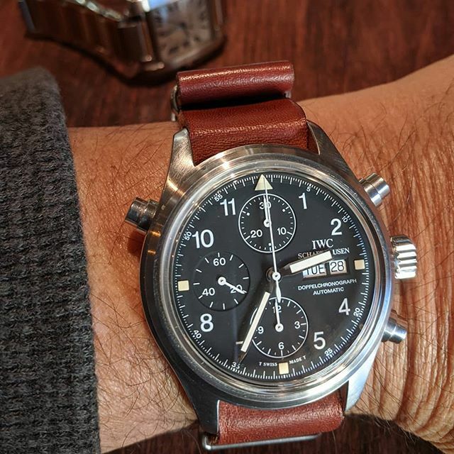 yorktime's tweet photo. Duo watches and doppel business #iwc #iwcdoppelchronograph #splitseconds #chrono #chronograph #doppelchronograph #swisswatches #iwc3711 #domedcrystal #watchesofinstagram #womw #onmywrist #watchoftheday #cartier #tankfrancaise #cartierwatches #natostraps #watchesoftheday https://t.co/z8LZhNHRG4