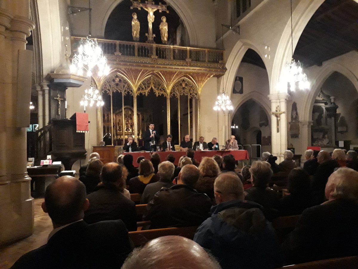 A packed All Saints Church this evening for the Carshalton and Wallington hustings.  #GE19  