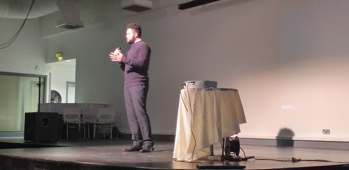 MWC_GLOBAL's tweet photo. Fourth speaker @MrCaseyBailey  shares the power of words. He is not just a poet, he is deep than deep. No poetry tonight, just words. #legacyx2019 https://t.co/rgJscnMBvg
