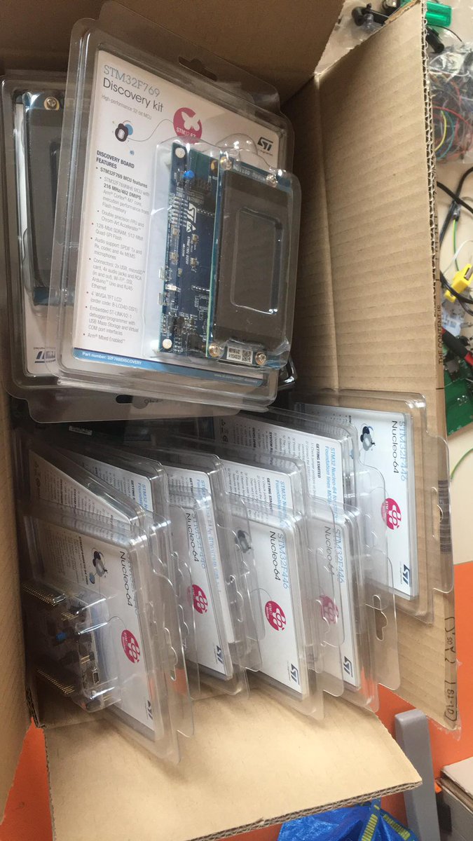 AREM_CDR's tweet photo. De nouvelles cartes sont arrivées !!!
Merci @ST_World https://t.co/Zd6PRKZFL9