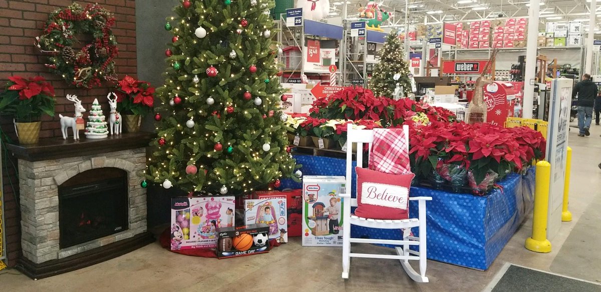 lowes_westhazle's tweet photo. Guess who is coming to town? See you tomorrow at 6am! 🎅🤶🦌🎄 #Christmas2019 #ChristmasTree #ChristmasGift #SantaClaus #BlackFriday #Lowes #tistheseason https://t.co/eh2UmQYgHF