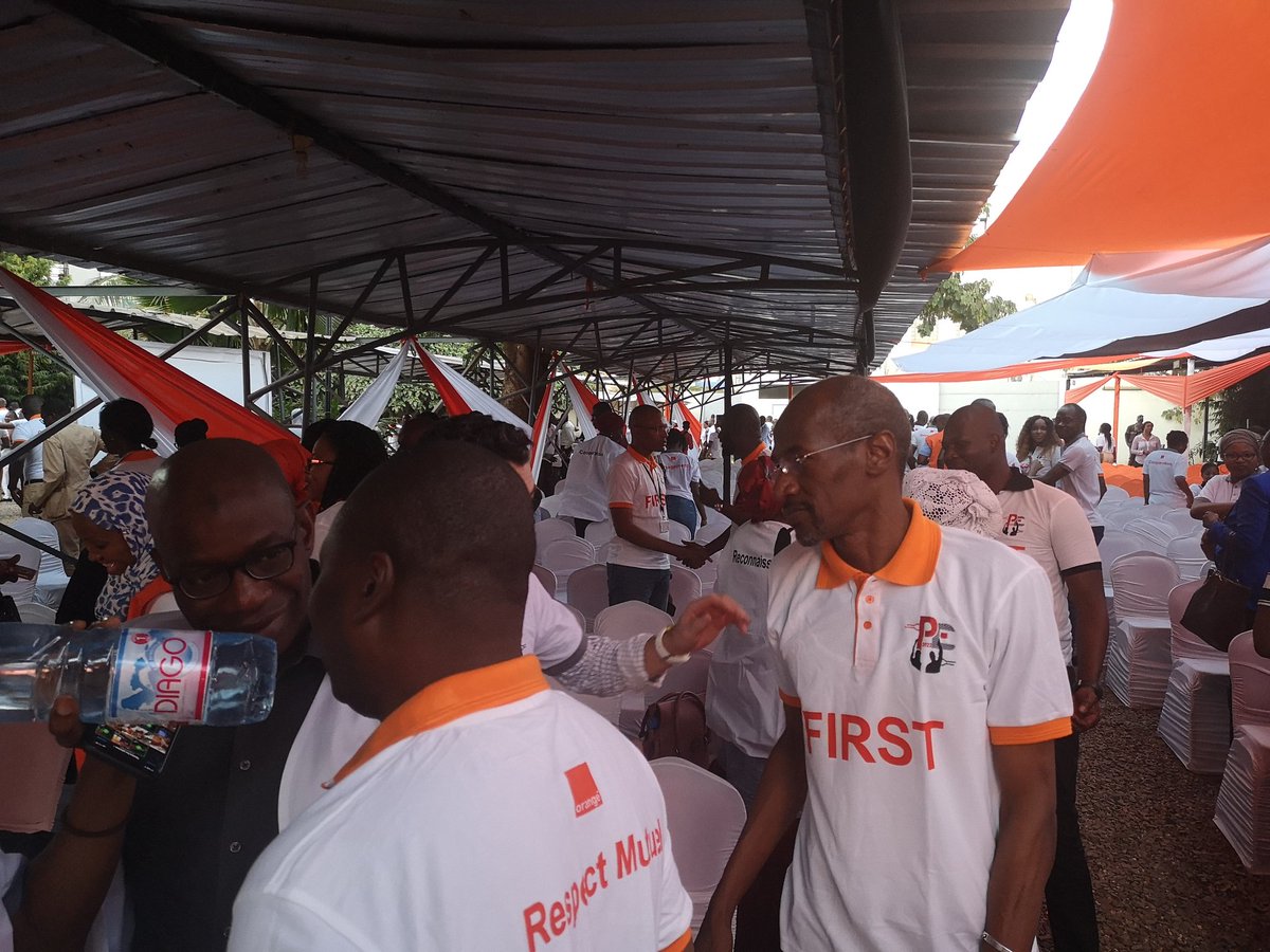 Lancement du projet d'entreprise <a href="/Orange_Mali/">Orange Mali</a> PE2022. <a href="/BrelotteBa/">Brelotte Ba</a> il s'articule autour de 3 axes: Data, Digital et les RH. Nous devons faire face à nos "batailles" individuellement, et collectivement ayons la volonté ferme de les gagner. #FIRST. <a href="/Kanemodibo2000Y/">Modibo Kane</a> <a href="/hadjanita/">Hadja Diarah-Keita</a>