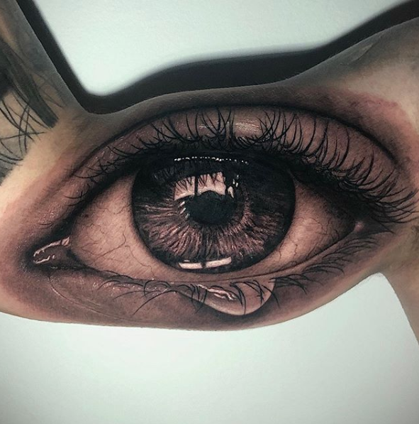 Inkedmag's tweet photo. Keep your eye on this tattoo by Kimberly Kalenivski https://t.co/leJ813spqS