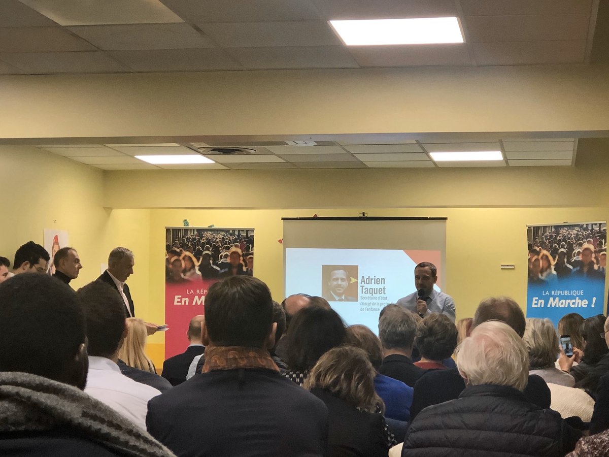 FayzaBasini's tweet photo. « Rencontre des Territoires » du 92 à un des moments clés du mouvement, sous le signe de l’échange, l’écoute et l’action avec élus animateurs et adhérants @92enmarche @JeunesMacron92 #Municipales2020 #ToutesPolitiques92 #ActionQuartiers #MarcheursLibres #LGBT #EuropeEnMarche...🇫🇷 https://t.co/Qj1T7GDeH7