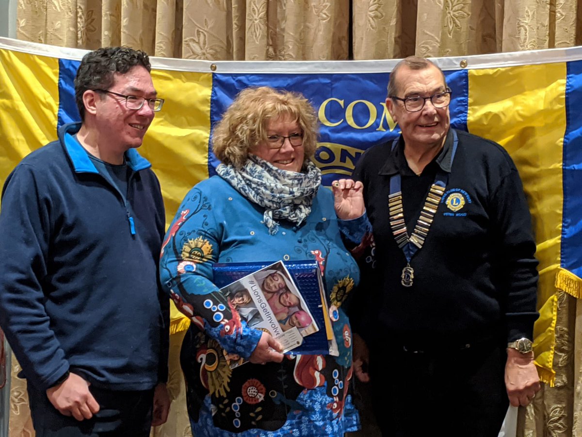 Margomia's tweet photo. Tonight I followed in my #FathersFootsteps and be came a member of #Newbury @lionsclubs. #Service to the #Community rates highly in this club! Am honoured to  have been invited to be a member! #LionMargo!  Promise not to roar too loudly! 😉🦁❤ https://t.co/BF2N9iWCvB