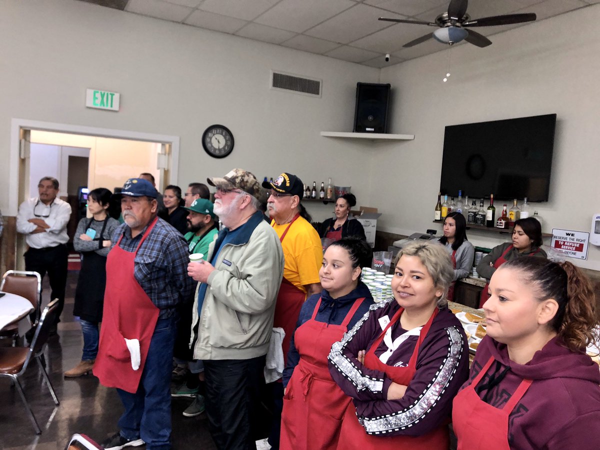 SupervisorAlejo's tweet photo. Thx to all the awesome group of volunteers who came to serve #Thanksgiving lunch to hundreds of veterans and other community residents at #AmericanLegion Post 31 in Salinas. Big thanks to #TonyVirrueta for once again being a great organizer &amp; doing God’s work in our community! https://t.co/g5usxuoeE0