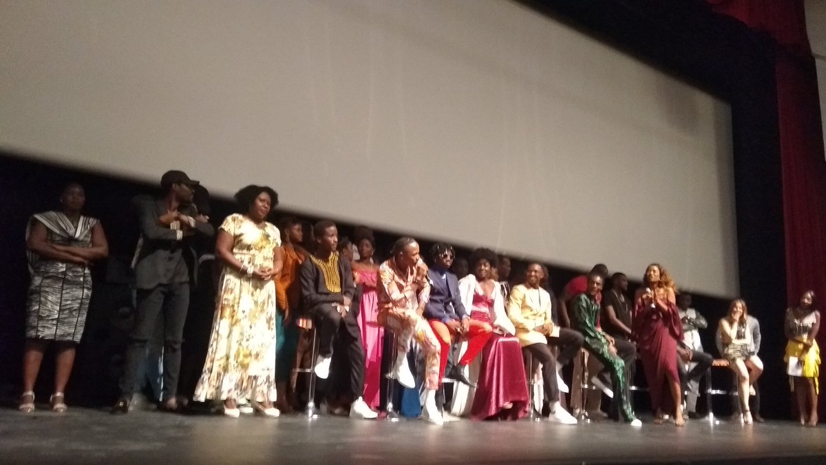 Après le visionnage des 2 premiers épisodes de la saison 1 de #MTVShugaBabi, place à la présentation des acteurs.

#AvantPremiere
#Cinema <a href="/mtvshugababi/">MTV Shuga Babi</a> 
<a href="/mtvstayingalive/">MTV Staying Alive</a> <a href="/IFCotedIvoire/">Institut français CI</a> #Abidjan #CIV225