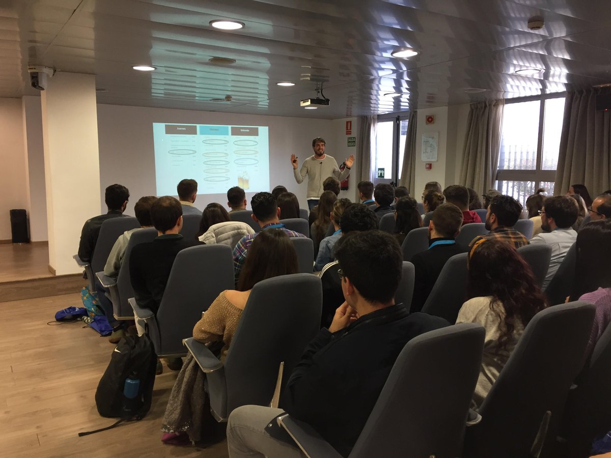 ideasfactory_es's tweet photo. Hoy ha dado comienzo #IdeasFactoryUS en la Universidad de Sevilla. No podemos estar más ilusionados, las ideas que han salido... van a dar que hablar 😎
#SevillaIF #emprendermola #IFlovers https://t.co/kKyvVUqQyF
