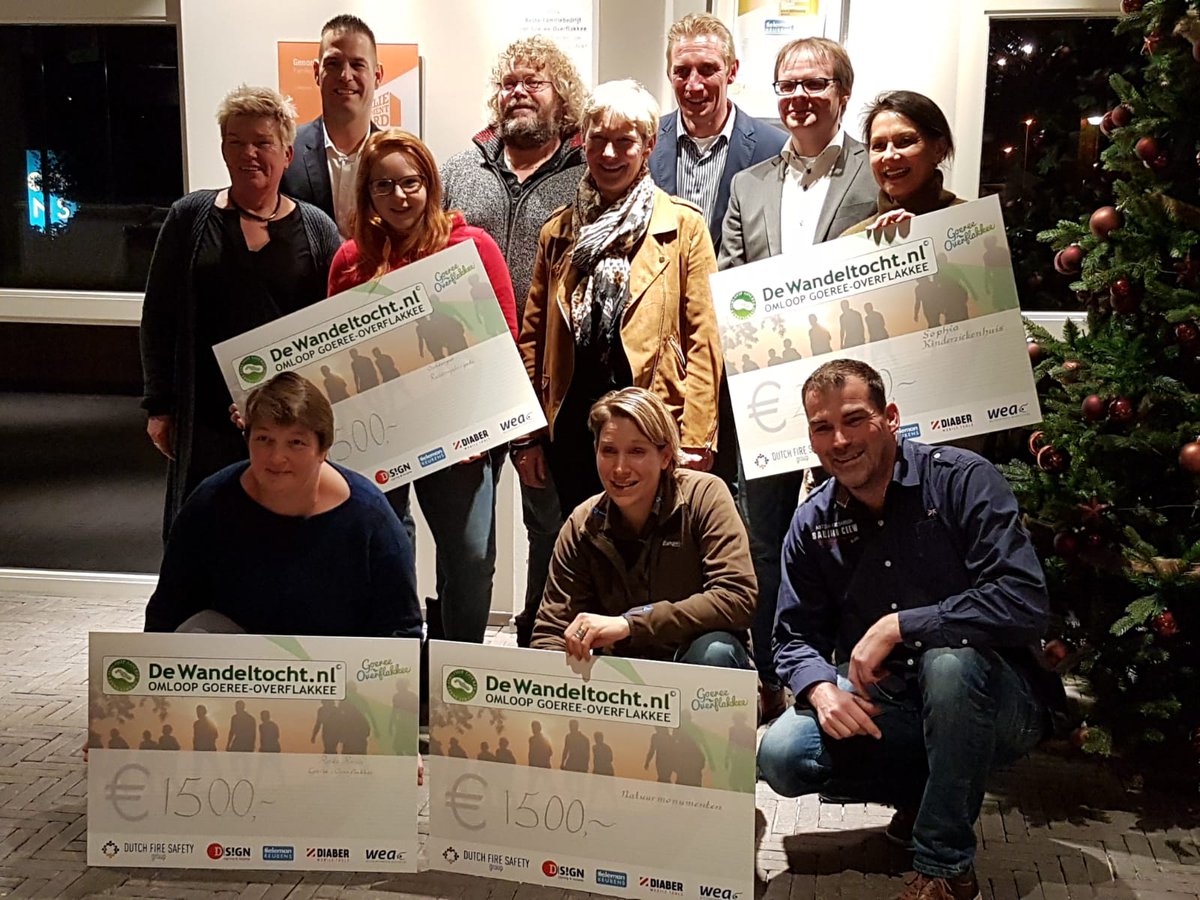 RodeKruisGO's tweet photo. Vanavond het mooie bedrag van €1500 in ontvangst mogen nemen van de stichting Omloop Goeree-Overflakkee!
Heel erg bedankt!

#StichtingOmloopGoereeOverflakkee #GoereeOverflakkee #StichtingOmloop #Donatie https://t.co/YXvtLGG1k3
