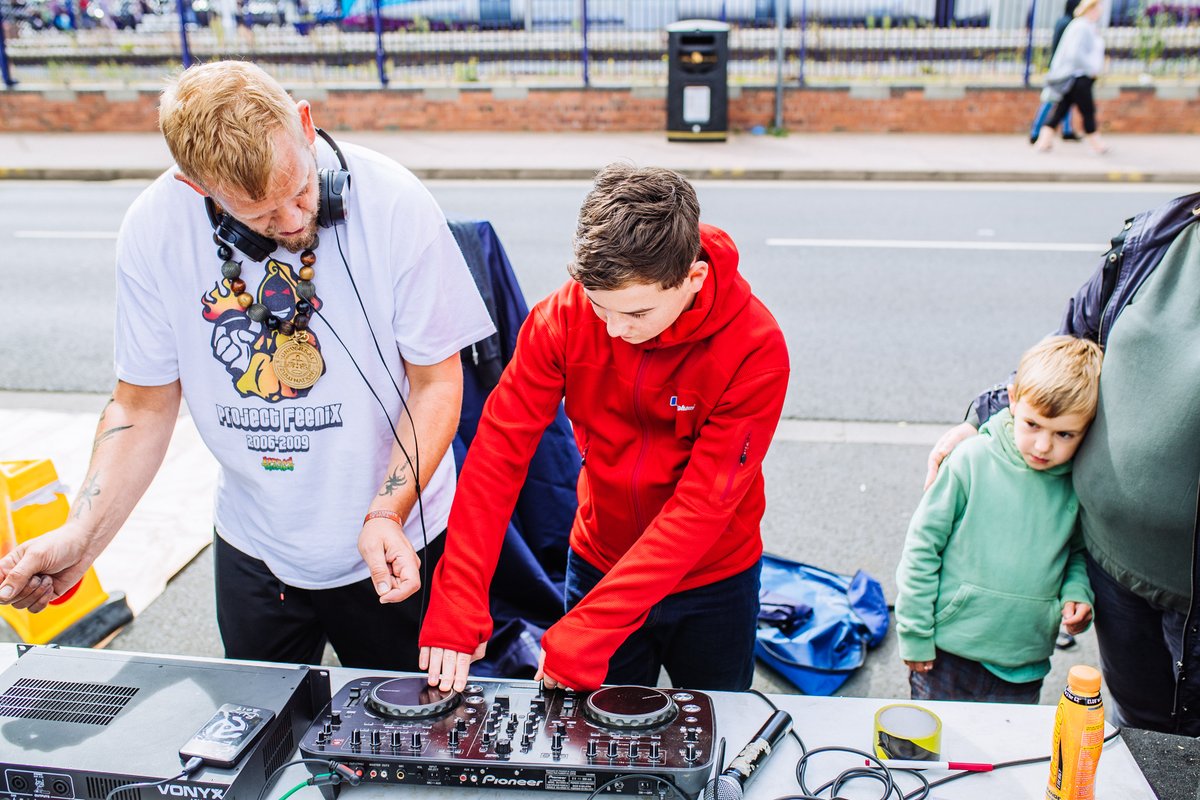 Did you bring your little ones to #FestivaloftheSky? ✨✨✨

We had plenty of activities on offer for #Cleethorpes' smallest residents ~ from aerial workshops to kite-making!

festivalofthesky.co.uk