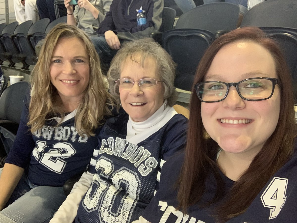 saco_lynn's tweet photo. Go Cowboys! 💙🏈 #CowboysNation https://t.co/4eKqQbPOWM