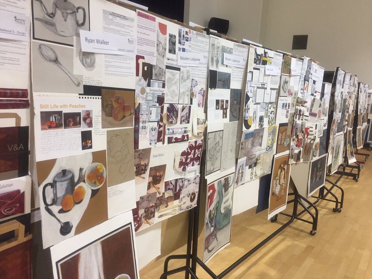 DundeeCouncilCE's tweet photo. Delighted to be invited tonight to see amazing art work from talented pupils of @stpaulsdundee #firstclasswork @ed_dundee @paulclancy99 @DundeeCouncilCE https://t.co/1HJ6avEg76