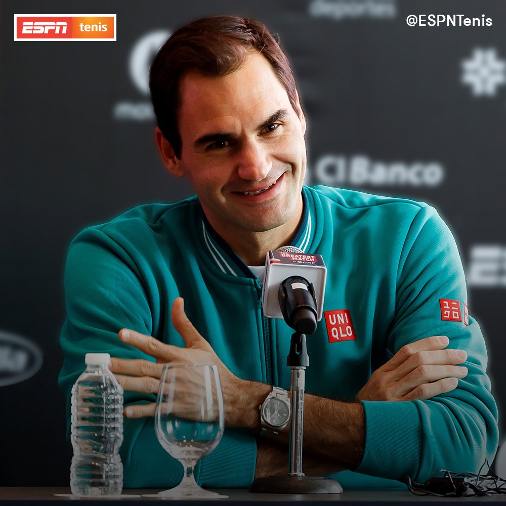 ESPNtenis's tweet photo. Federer armó su jugador perfecto: “Debería tener la derecha de González, el toque de Ríos, el servicio de Isner o Sampras y el revés de Agassi o Novak; el espíritu luchador de Rafa, la volea de Edberg y la tranquilidad de Borg”

#FedererEnChile https://t.co/M7js6dR3Vo