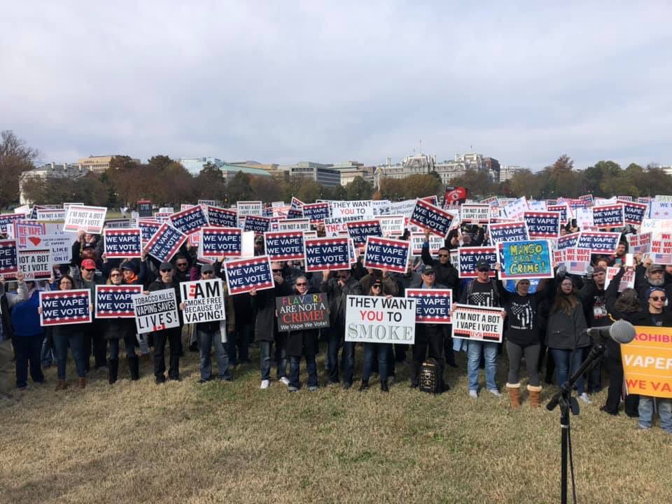 urby_urby's tweet photo. @parscale @realDonaldTrump #WEVAPEWEVOTE https://t.co/QX7JJOjBNI