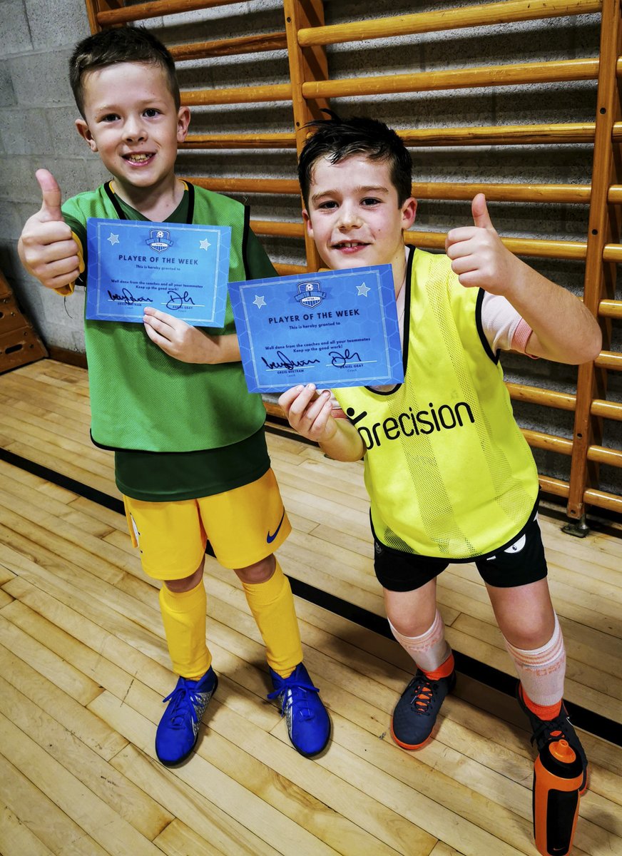SR_Futsal's tweet photo. Well done to our U9 players of the week who showed some great determination to get their footwork on point๐๐ป๐๐ป Rarely get a pic of our U13's but all smiles from those players after quite an energetic session ๐
๐ตโชโซโฝ๐๐ป #futsal
#futsalskills #futsalsession #southribblefutsal https://t.co/WEEM9NzSEg