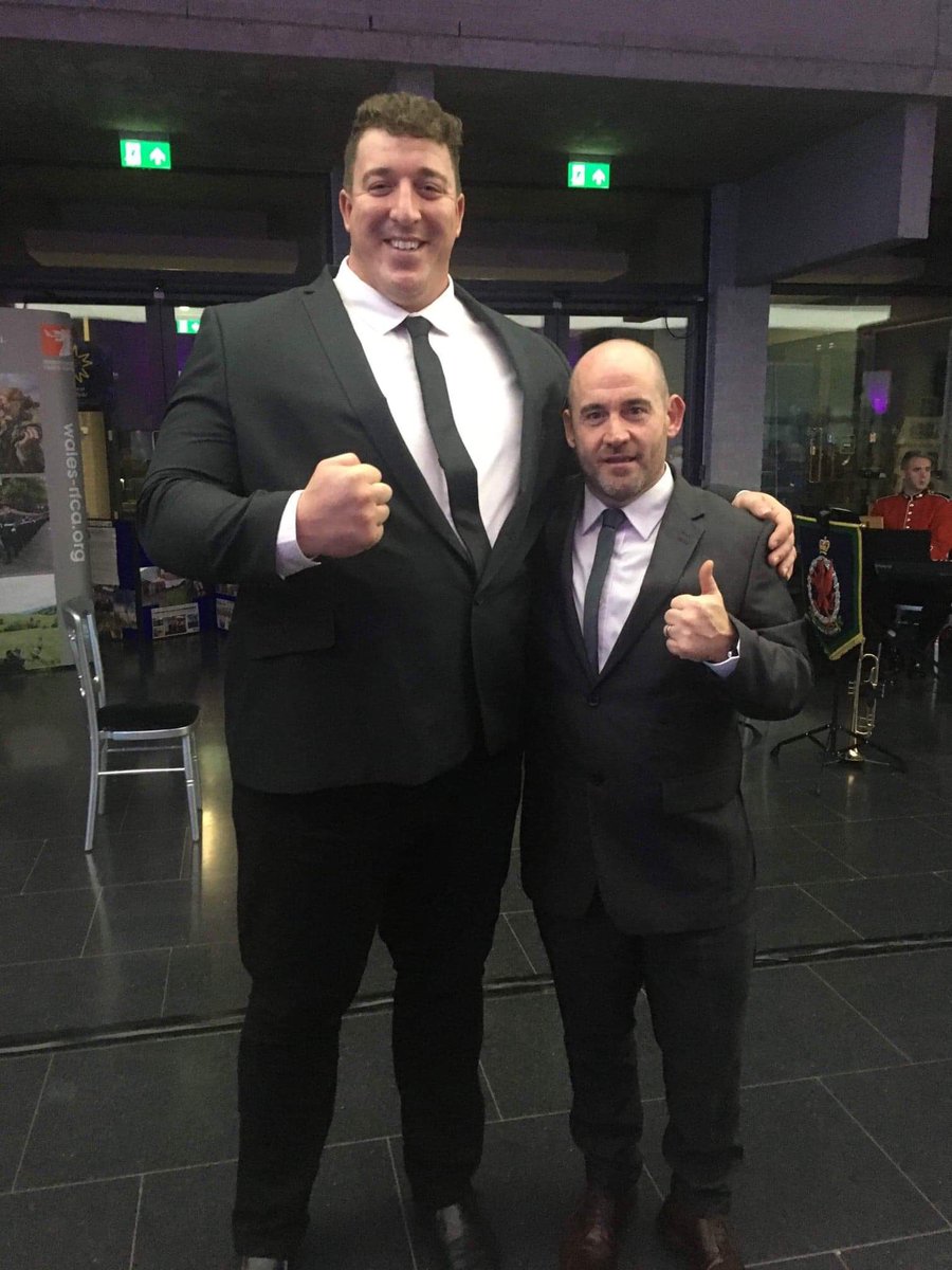 British Army in Wales (@armyinwales) on Twitter photo Separated at birth: Gdsm Gavin Bilton and 160 (Welsh) Brigade’s Andy Williams at tonight’s #ArmedForcesinWalesAwards2019 #NotTwins <a href="/WelshGuards/">Welsh Guards</a> Separated at birth: Gdsm Gavin Bilton and 160 (Welsh) Brigade’s Andy Williams at tonight’s #ArmedForcesinWalesAwards2019 #NotTwins <a href="/WelshGuards/">Welsh Guards</a>