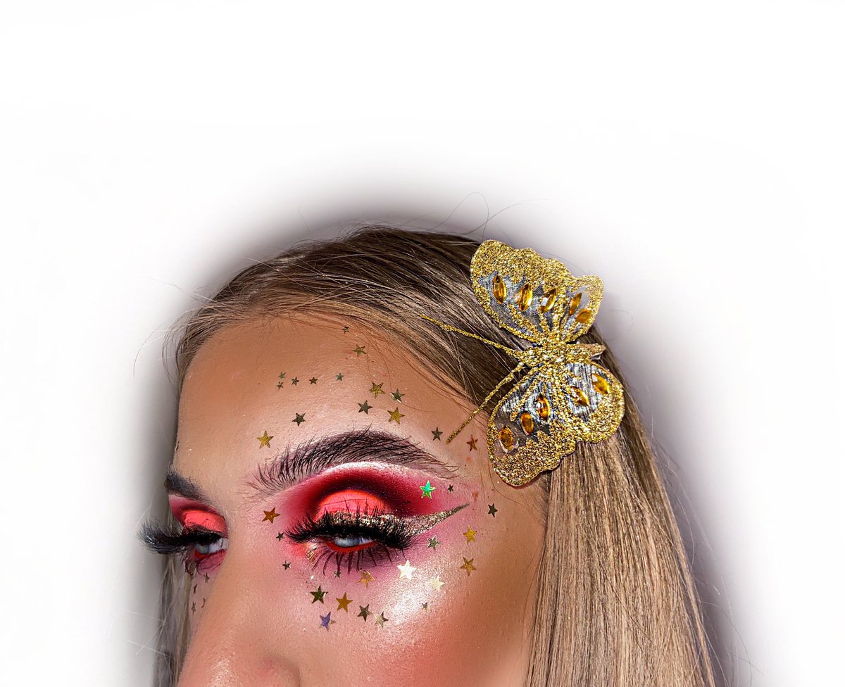 katievicmakeup's tweet photo. https://t.co/FRxcSKGcbV #JeffreeStarCosmetics #plouise #urbandecay https://t.co/cG3cURDF86