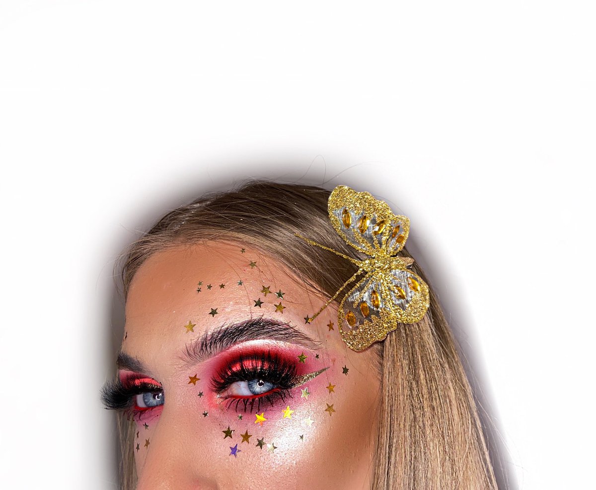 katievicmakeup's tweet photo. https://t.co/FRxcSKGcbV #JeffreeStarCosmetics #plouise #urbandecay https://t.co/cG3cURDF86