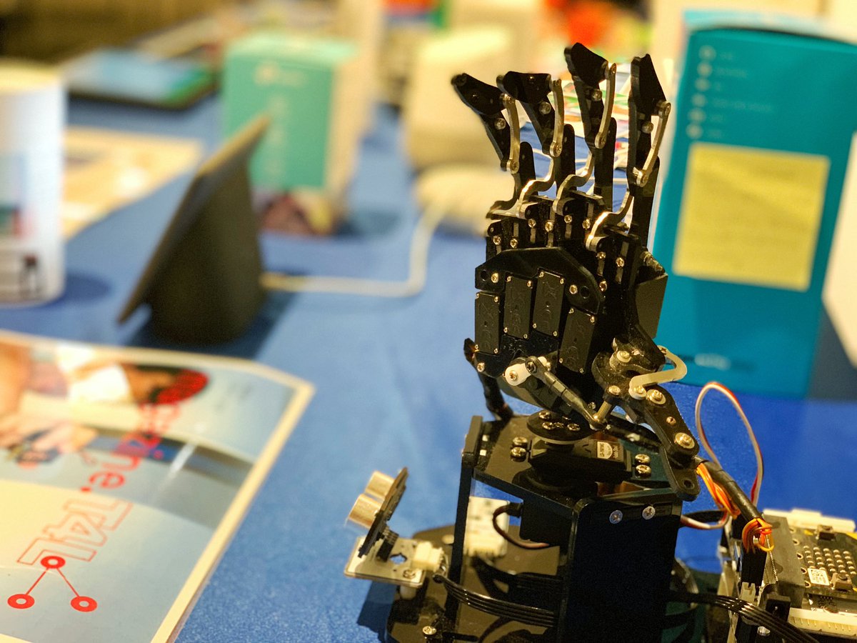 T4L_DoE's tweet photo. interactEd Access All Areas is kicking off! Stop by the #T4L table to check out accessibility tech including telepresence robots, voice assistants, virtual reality, adaptive controller, Micro:bit, 3D printing, Google Nest and more... https://t.co/QAsaBGryaZ